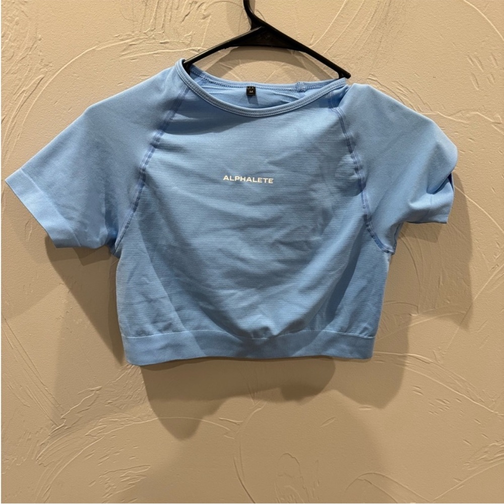Alphalete Crop Top